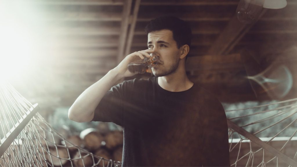 how environment affects alcohol use